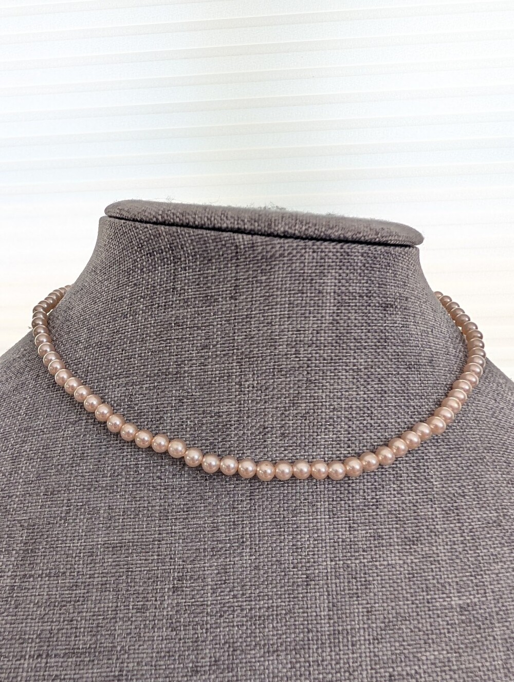 Vintage Retro Pin Up 50s Faux Pearl Signed Japan Choker Style Necklace